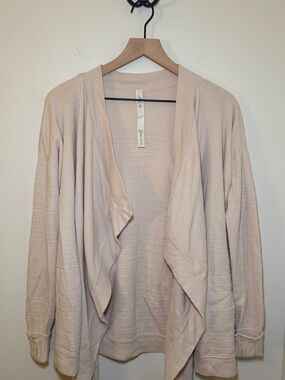 Lululemon Find Your Calm Open Front Wrap